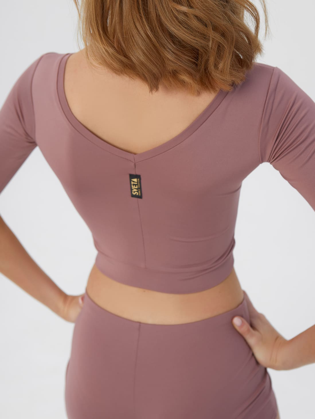 Базовый кроп топ с рукавом — изображение 5