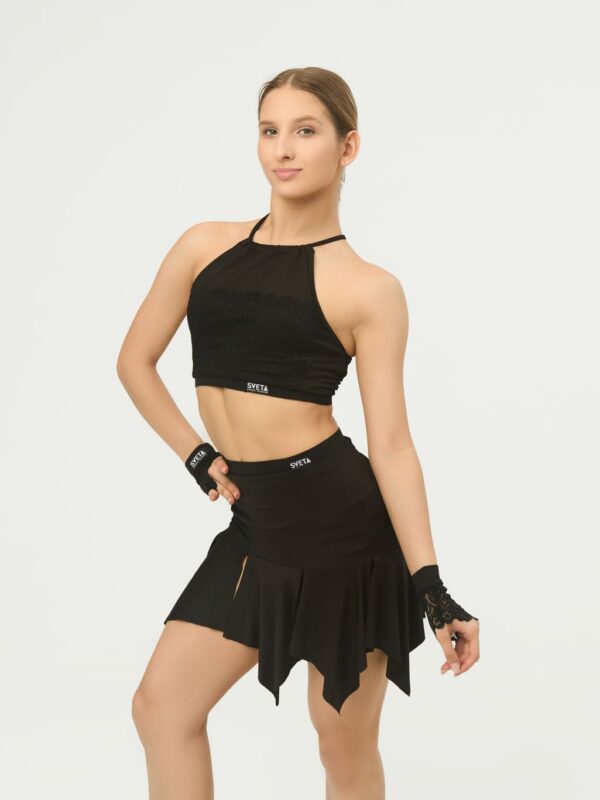 Топ с кружевом и чашками