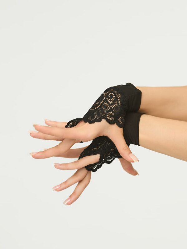 Танцевальные митенки на руку