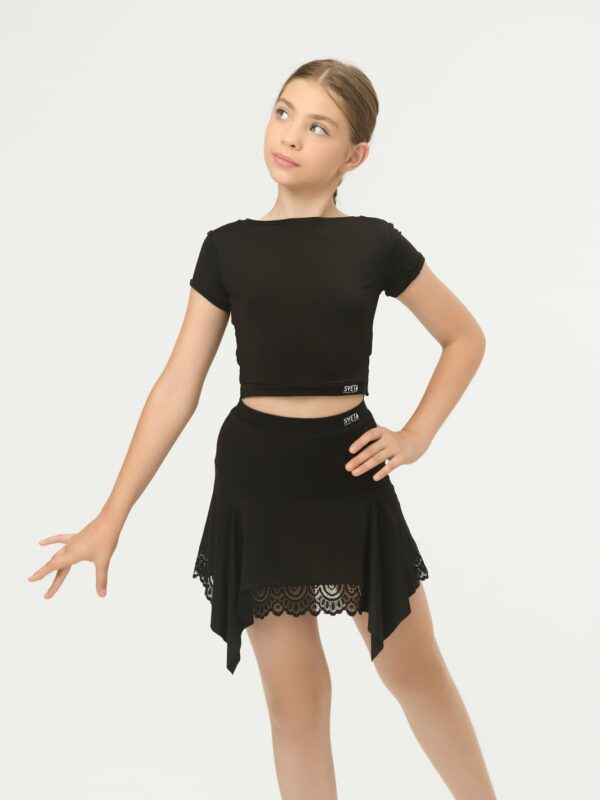 Топ с кружевом на спине