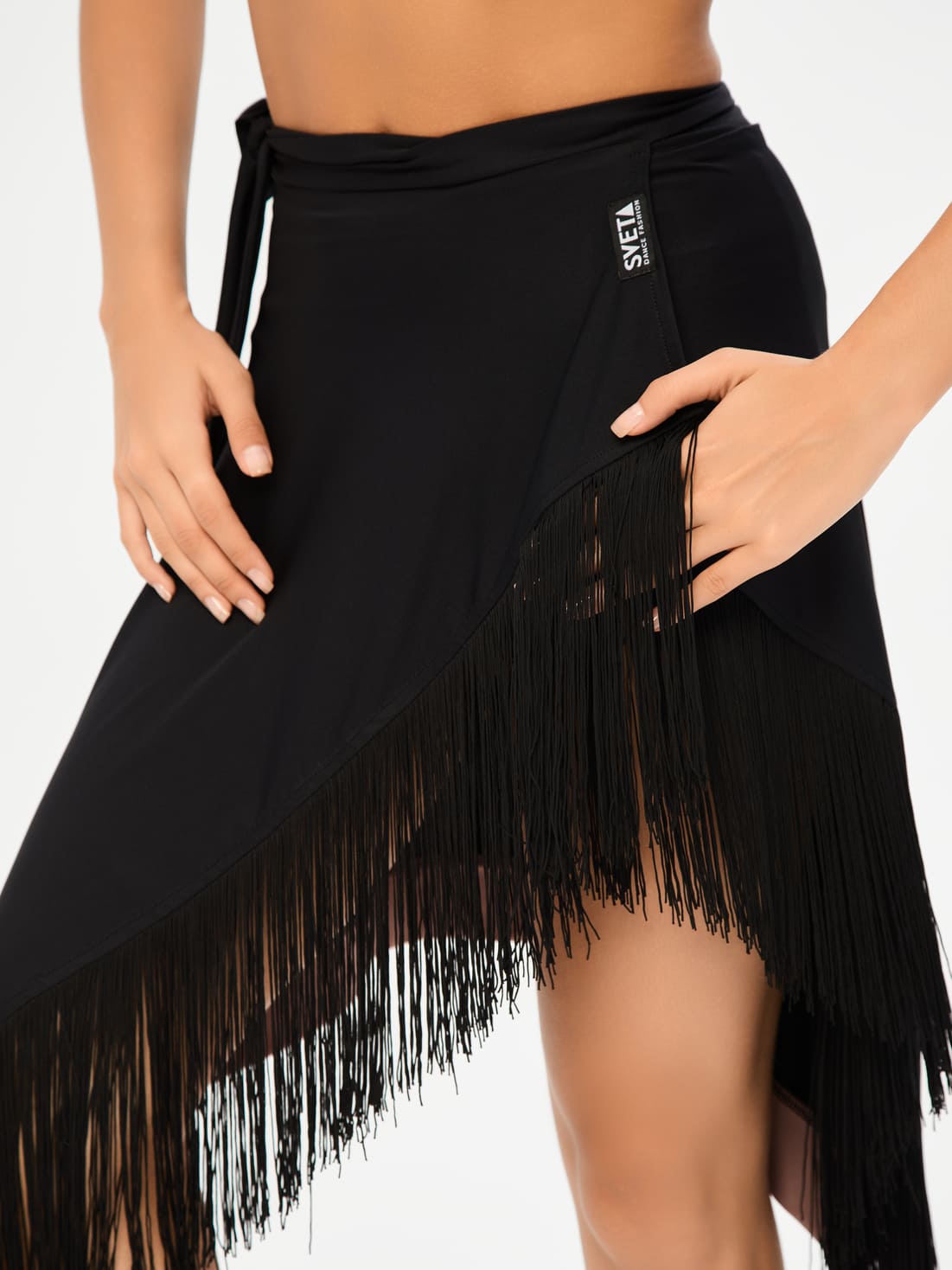 Асимметричная юбка-косынка с кистями — изображение 3