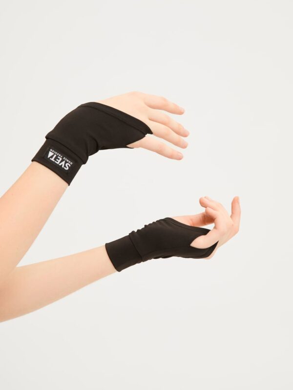 Танцевальные митенки на руку